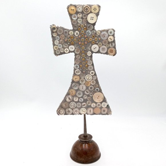 Button Sculpture Folk Art OOAK Memory Jug Style Forget Me Not Assemblage Found - Picture 1 of 16